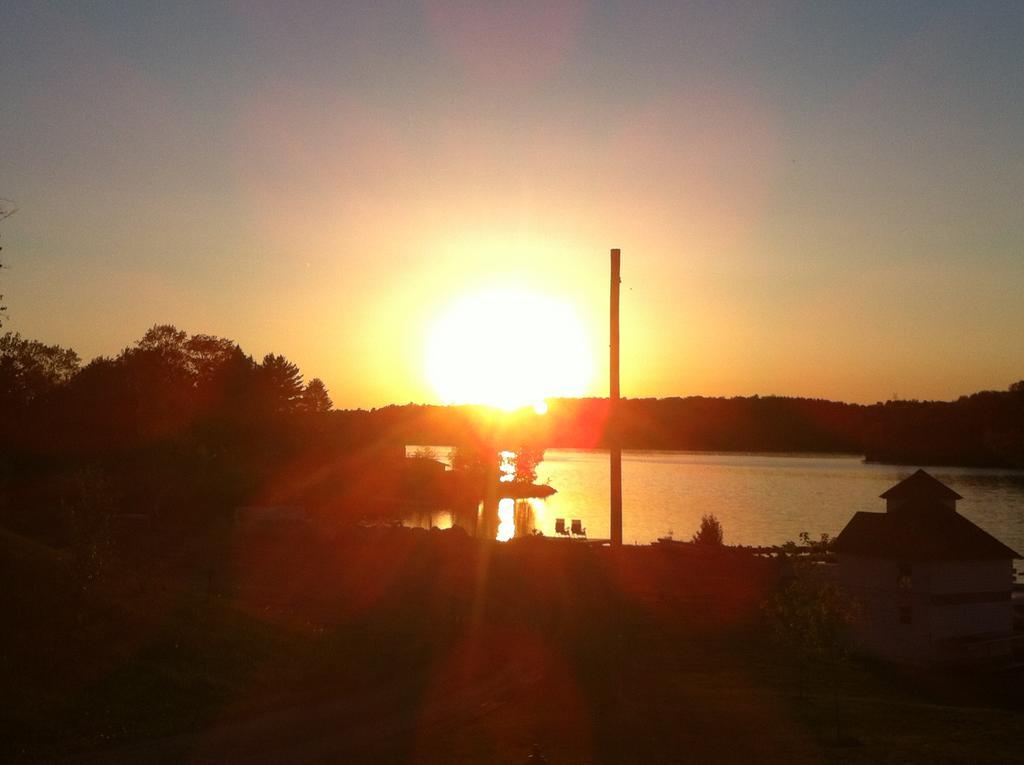 Lake Lauzon Resort Blind River Exterior photo